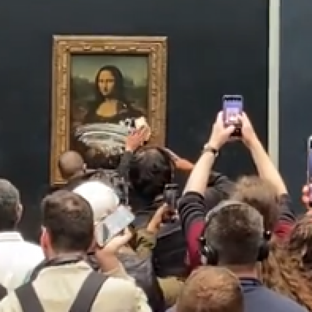 &lt;p&gt;Napad na Mona Lisu u Louvreu&lt;/p&gt;