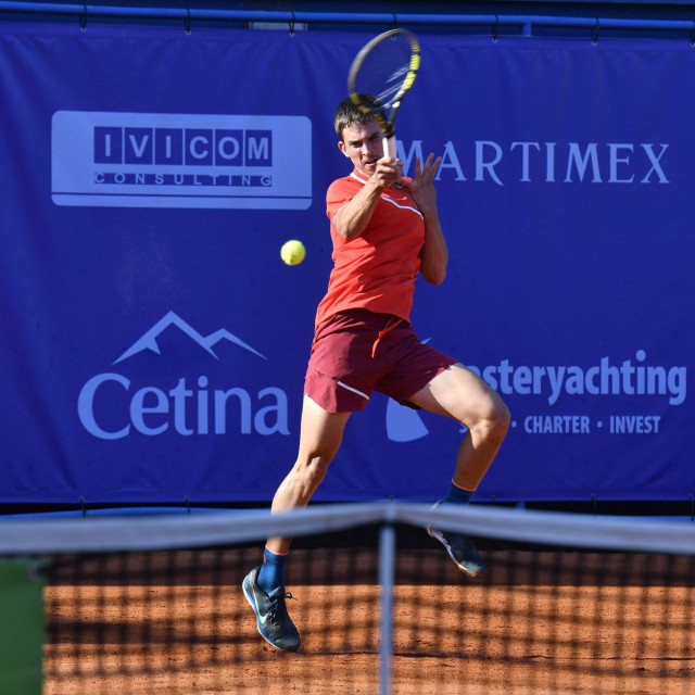 Dino Prižmić je izborio osminu finala Roland Garrosa za juniore