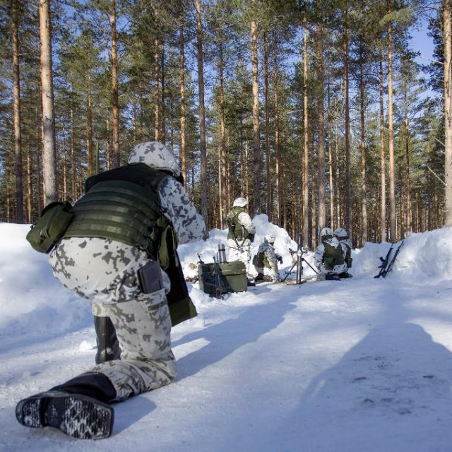 &lt;p&gt;Vojne vježbe na finsko-ruskoj granici&lt;/p&gt;