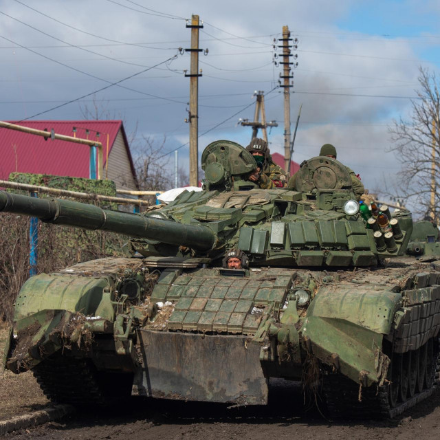 &lt;p&gt;Ruski tenk u ukrajinskom selu Bugas&lt;/p&gt;