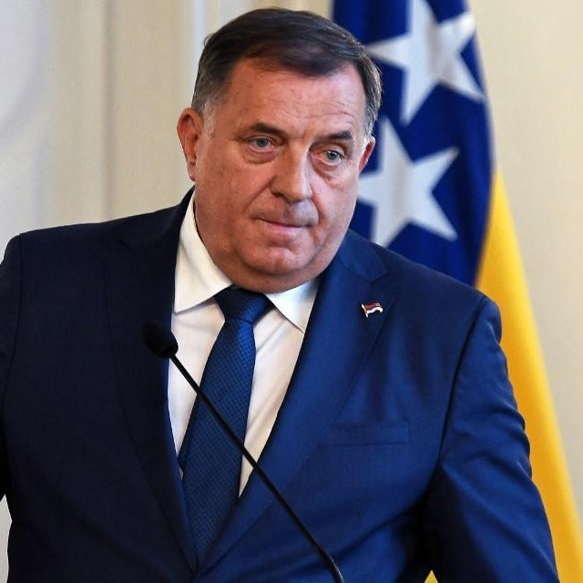 &lt;p&gt;Ignoriranje Bosne i Hercegovine najbolje koriste srpska strana i Milorad Dodik, koji su stvorili svojevrsnu državu u državi&lt;/p&gt;