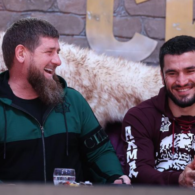 &lt;p&gt;Ramzan Kadyrov i Artur Beterbiev&lt;/p&gt;