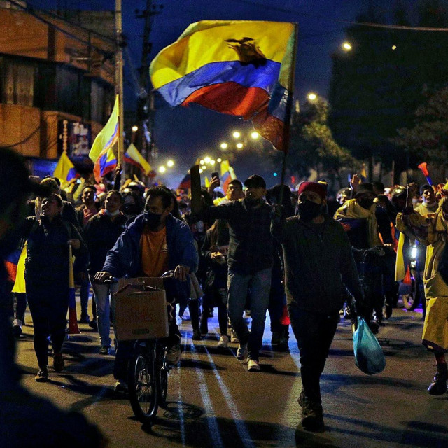 &lt;p&gt;Pješice, na motociklima i u prepunim kamionima, autohtoni prosvjednici marširali su prema centru glavnog grada Quita iz Cutuglague, područja u južnom Quitu&lt;/p&gt;