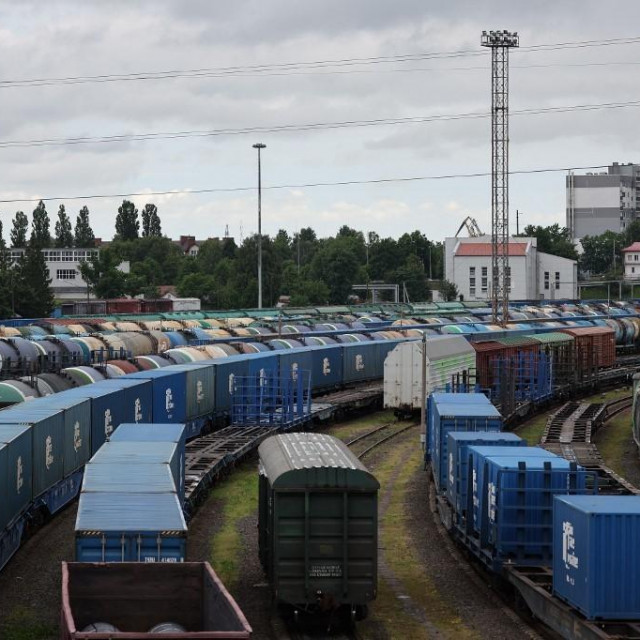 &lt;p&gt;Teretni vlakovi na željezničkom kolodvoru u Kalinjingradu&lt;/p&gt;