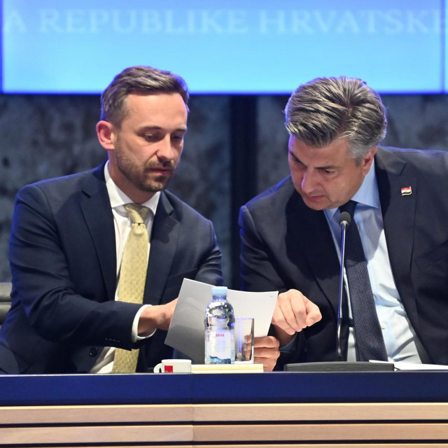 &lt;p&gt;Marin Piletić i Andrej Plenković tijekom sastanka Gospodarskog socijalnog vijeća&lt;/p&gt;