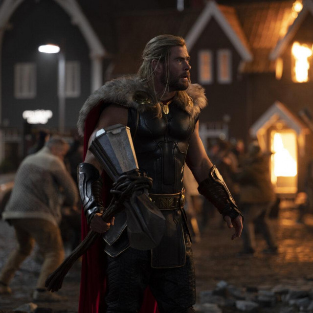 &lt;p&gt;Scena iz filma ”Thor: Ljubav i grom”&lt;/p&gt;