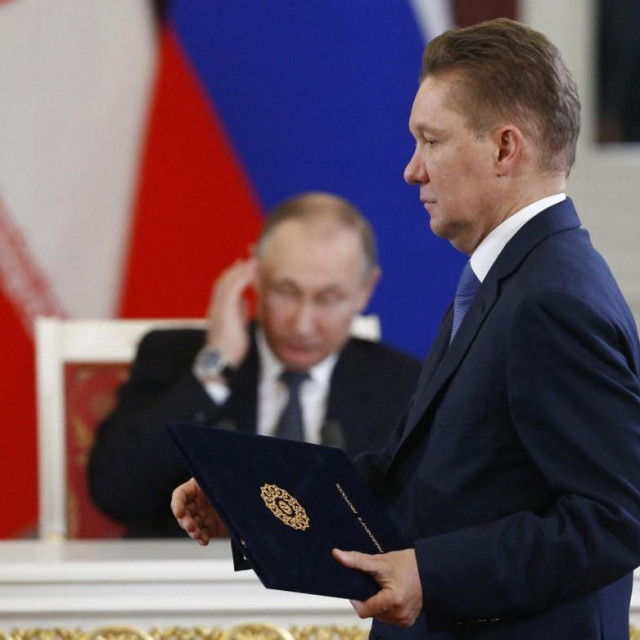 &lt;p&gt;Generalni direktor Gazproma, Aleksej Miller, i Vladimir Putin nakon potpisivanja memoranduma&lt;br&gt;
&lt;br&gt;
 &lt;/p&gt;