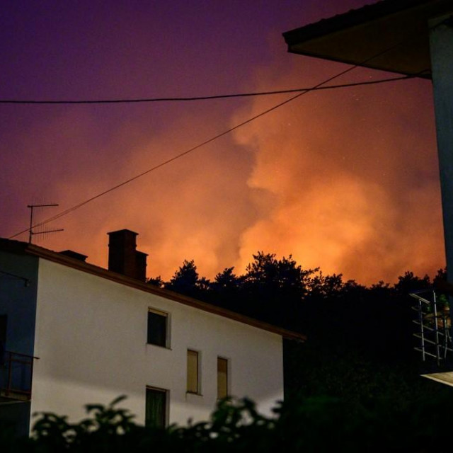 &lt;p&gt;požar u Sloveniji&lt;/p&gt;