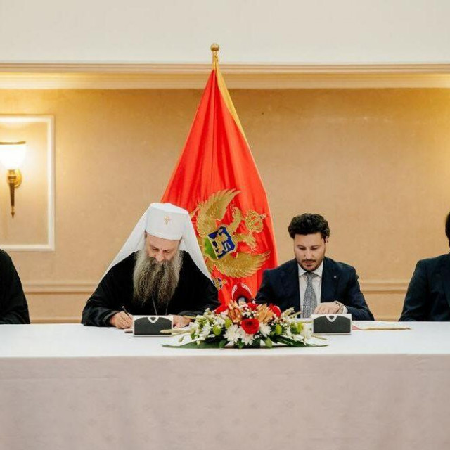&lt;p&gt;Potpisivanje Temeljnog ugovora između crnogorske vlade i Srpske pravoslavne crkve&lt;/p&gt;