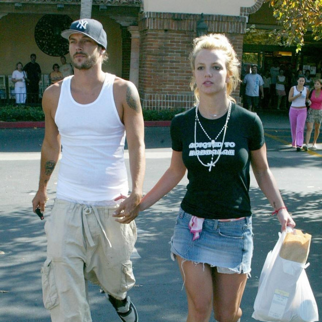 &lt;p&gt;Britney Spears i Kevin Federline, 2004.&lt;/p&gt;
