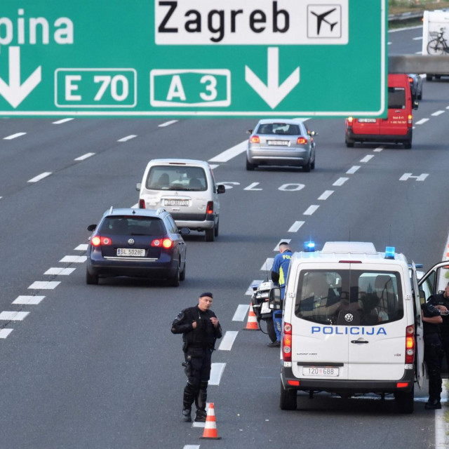 &lt;p&gt;Policija na autocesti na ulazu u Zagreb&lt;/p&gt;