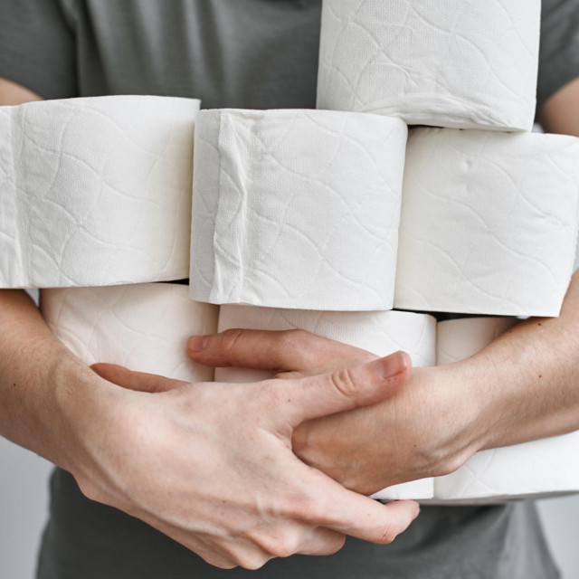 &lt;p&gt;People are stocking up toilet paper for home quarantine from coronavirus. Woman holds many rolls of toilet paper&lt;/p&gt;