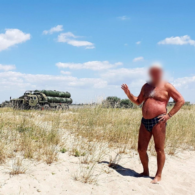 &lt;p&gt;Ruski turist uz vojni obrambeni sustav&lt;/p&gt;