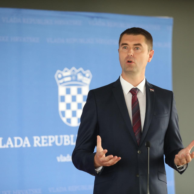 &lt;p&gt;Ministar Davor Filipović&lt;/p&gt;