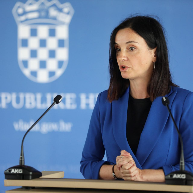 &lt;p&gt;Ministrica poljoprivrede Marija Vučković sudjelovala je na potpisivanju ugovora &lt;/p&gt;