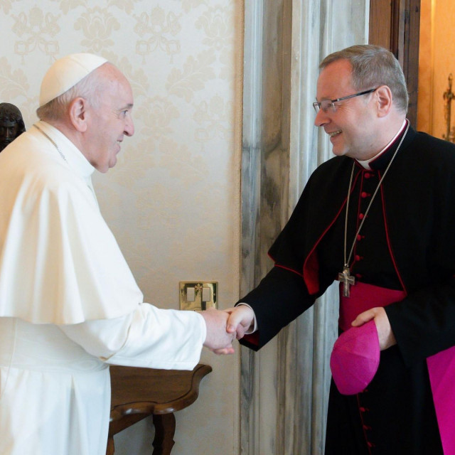 &lt;p&gt;Papa Franjo i kardinal Georg Bätzing&lt;/p&gt;
