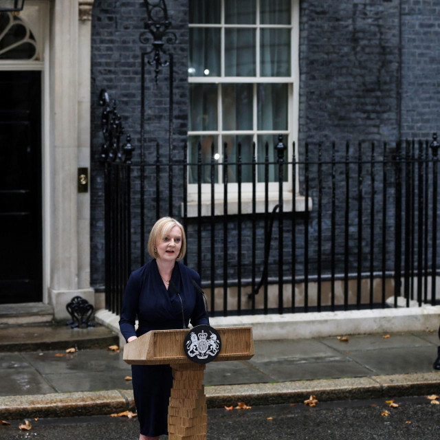 &lt;p&gt;Liz Truss za vrijeme govora ispred sjedišta britanskog premijera&lt;/p&gt;