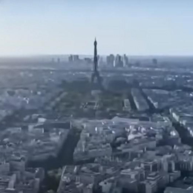 &lt;p&gt;Smrznuti Pariz iz Gazpromovog videa&lt;/p&gt;