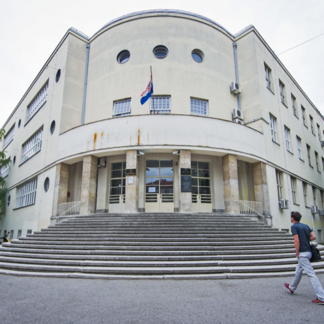 Zgrada zagrebačke XVI. gimnazije