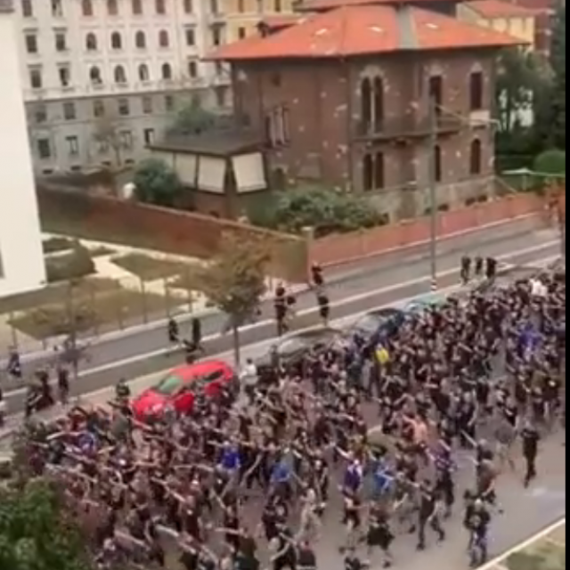 &lt;p&gt;Članovi BBB u Milanu nacistički salutiraju&lt;/p&gt;