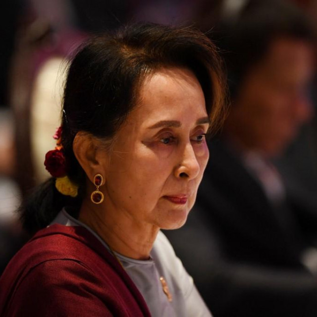 &lt;p&gt;Aung San Suu Kyi &lt;/p&gt;
