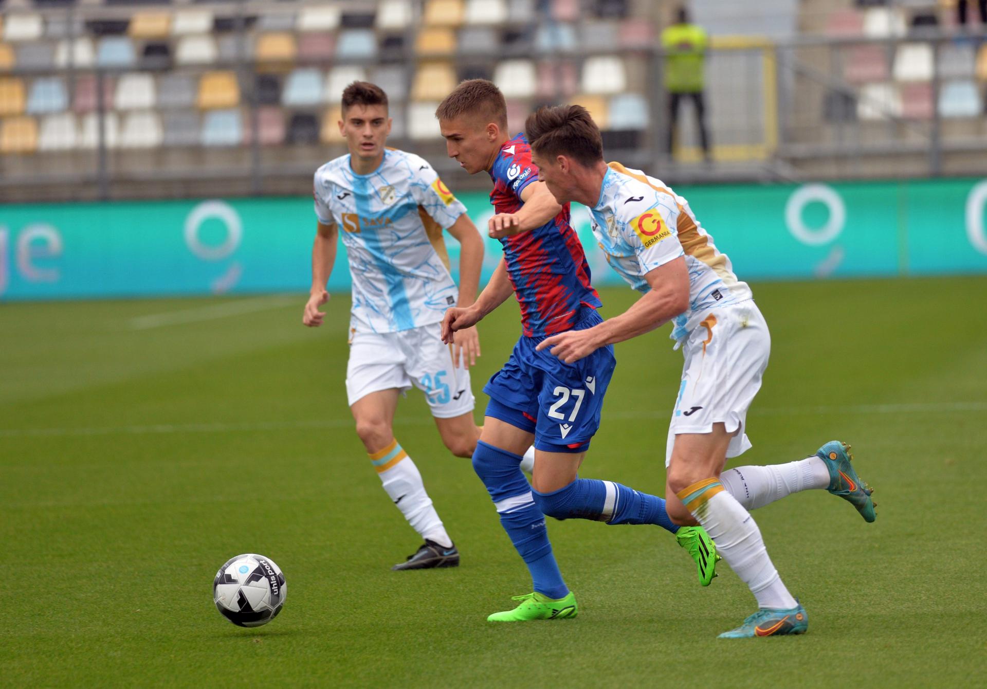 LIBERTA DEPRE on X: Setor visitante no HNK Rijeka Stadium Rujevica,  estádio do Rijeka, da Croácia. Rijeka x Hajduk Split - 16/04/2023   / X