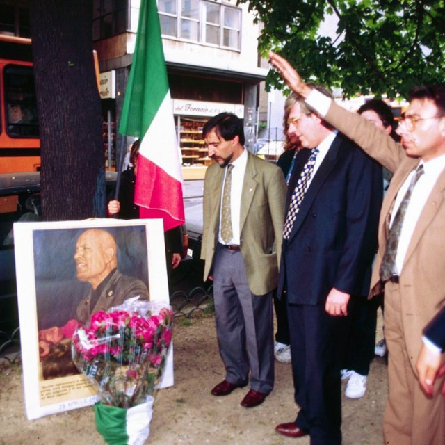 &lt;p&gt;Ignazio La Russa na komemoraciji za Mussolinija 1992.&lt;/p&gt;