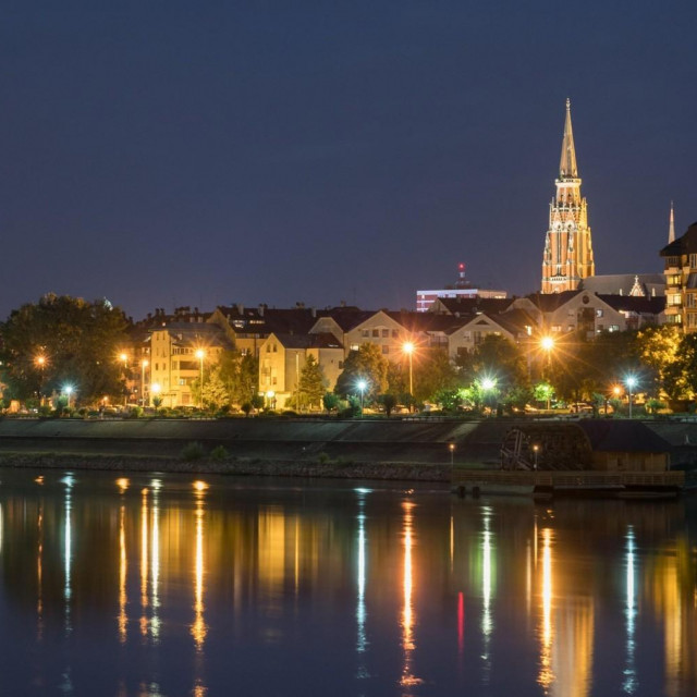Osijek noću