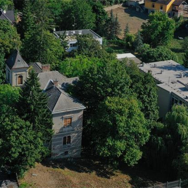 &lt;p&gt;Država prodaje vilu Stejskal u Nazorovoj ulici po početnoj cijeni od 992,7 tisuća eura&lt;/p&gt;