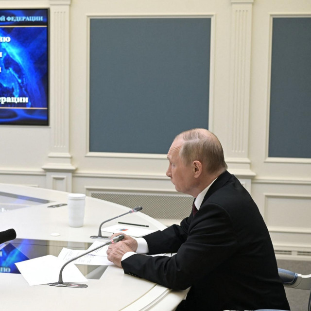 &lt;p&gt;Putin nadgleda nuklearnu vježbu&lt;/p&gt;