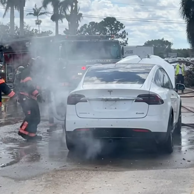 &lt;p&gt;Požar Tesla Model X&lt;/p&gt;