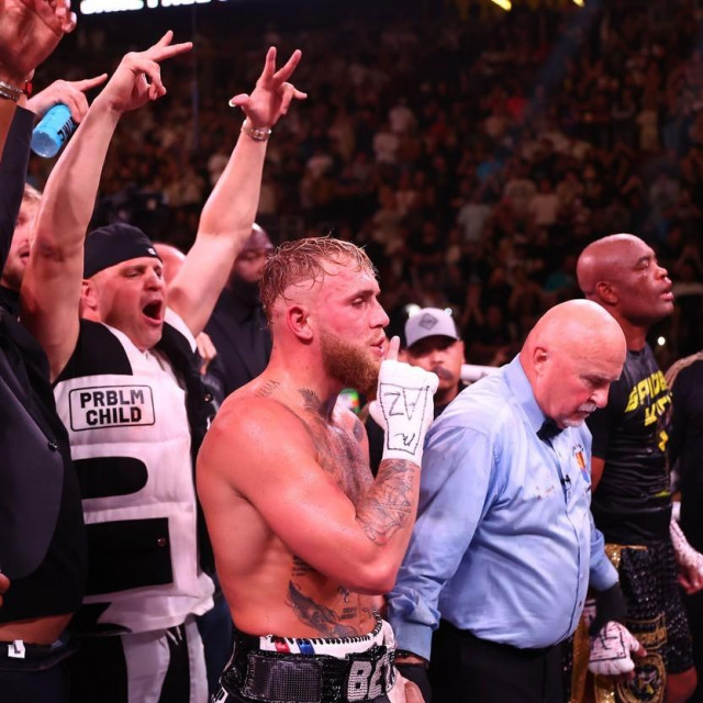 &lt;p&gt;Oct 29, 2022; Glendale, Arizona, USA; Jake Paul and his corner react before he is declared the winner against Anderson Silva at Desert Diamond Arena.,Image: 734092282, License: Rights-managed, Restrictions: *** World Rights ***, Model Release: no, Credit line: USA TODAY Network/ddp USA/Profimedia&lt;/p&gt;