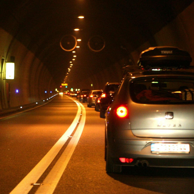 &lt;p&gt;Promet u tunelu Sveti Rok&lt;/p&gt;
