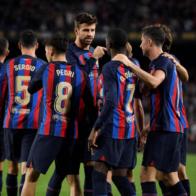 &lt;p&gt;Barcelona je trenutno prva momčad u Španjolskoj&lt;/p&gt;