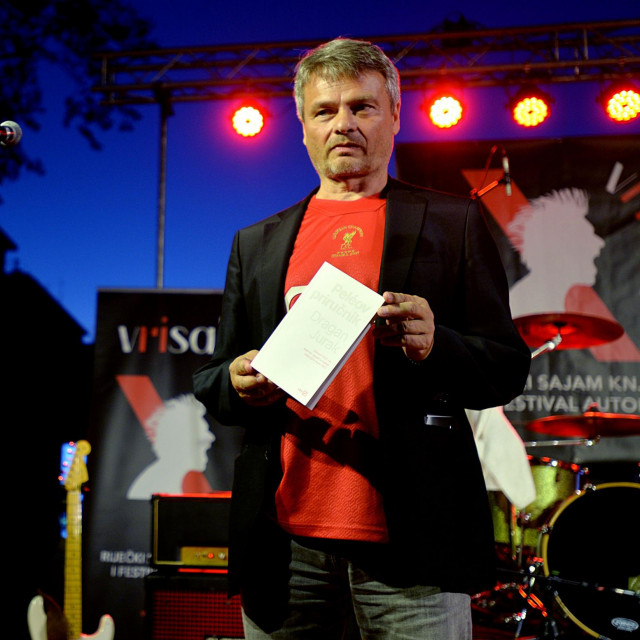 &lt;p&gt;Dragan Jurak, dobitnik književne nagrade za najbolji neobjavljeni roman u 2022. godini&lt;/p&gt;
