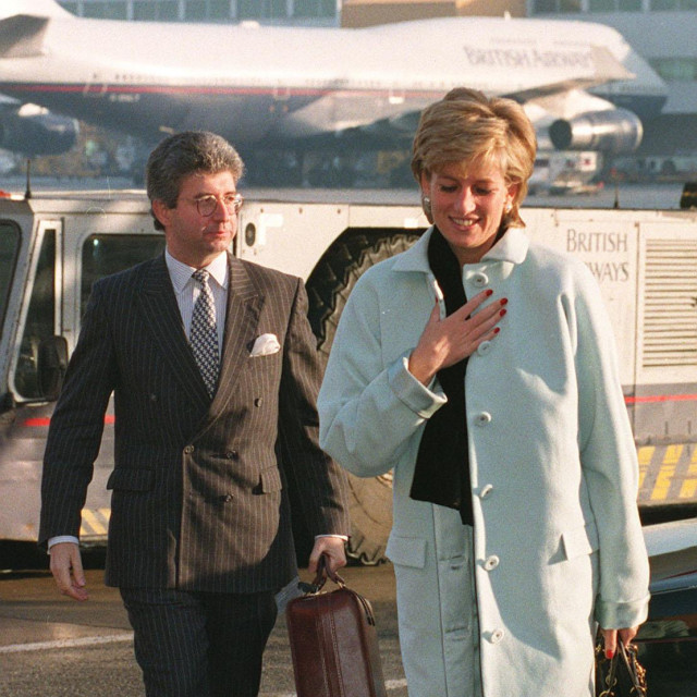 &lt;p&gt;Princeza Diana i njezin osobni tajnik Patrick Jephson 1995. godine&lt;/p&gt;