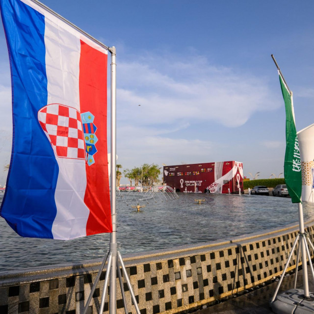 &lt;p&gt;Zastava Hrvatske pred Dohom&lt;/p&gt;