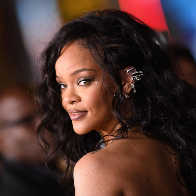 &lt;p&gt;TOPSHOT - Barbadian singer Rihanna arrives for the world premiere of Marvel Studios‘ ”Black Panther: Wakanda Forever” at the Dolby Theatre in Hollywood, California, on October 26, 2022. (Photo by VALERIE MACON/AFP)&lt;/p&gt;