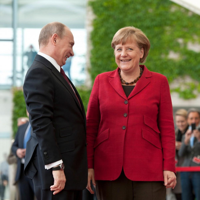 &lt;p&gt;Vladimir Putin i Angela Merkel&lt;/p&gt;