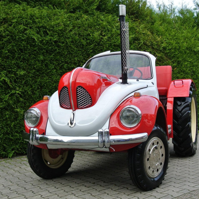&lt;p&gt;Beetlefied Porsche traktor&lt;/p&gt;