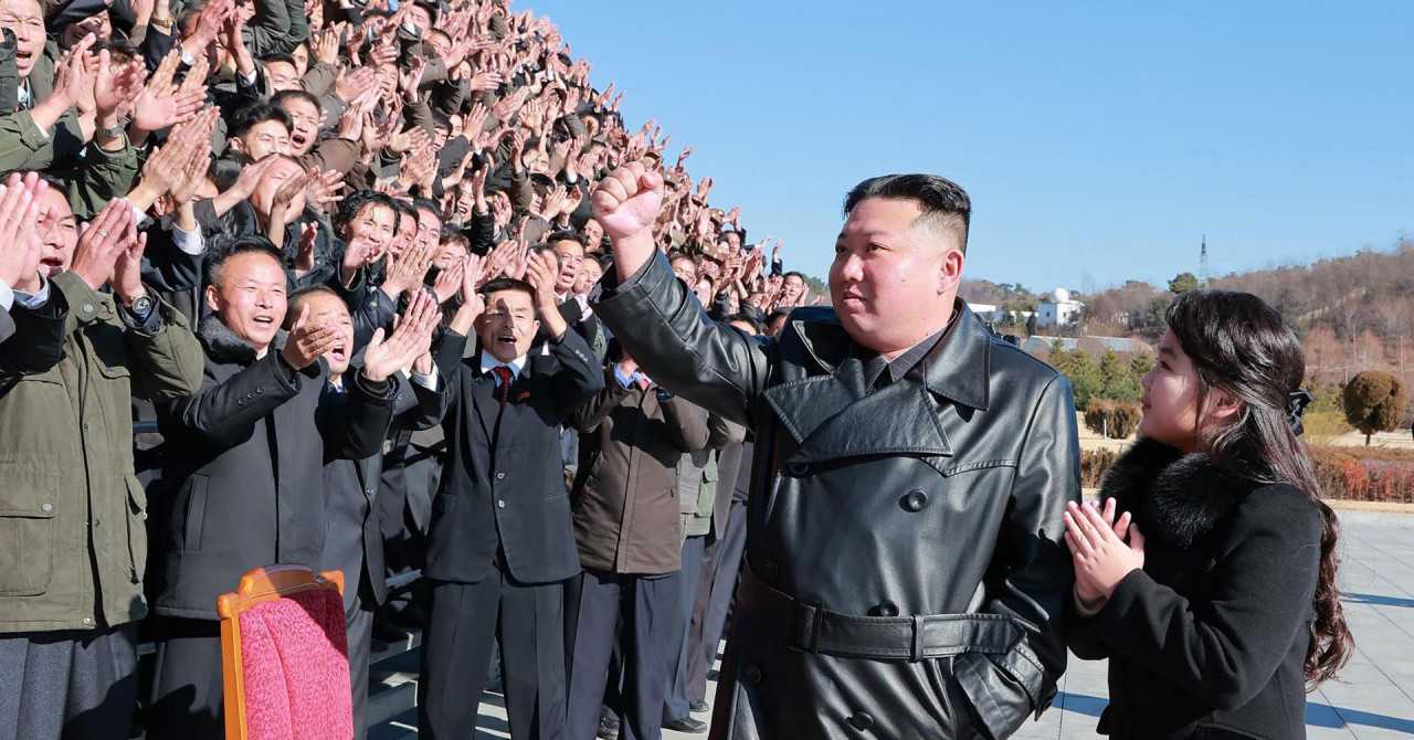 Kim Jong Un u društvu kćerkice poručio svijetu: ‘Želimo stvoriti najjaču svjetsku nuklearnu silu!‘