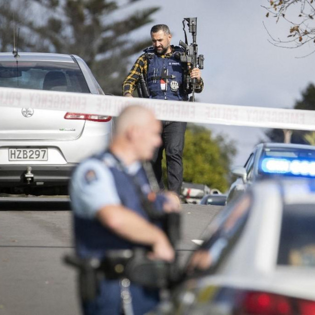 &lt;p&gt;Policija u Aucklandu&lt;/p&gt;