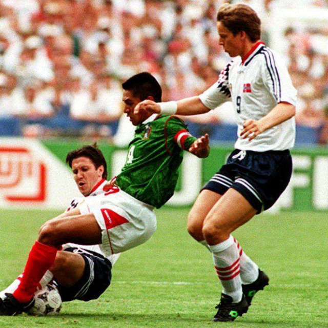 &lt;p&gt;Oyvind Leonhardsen, Ignacio Ambriz i Jan Age Fjortoft na utakmici Meksika i Norveške 1994. godine&lt;/p&gt;