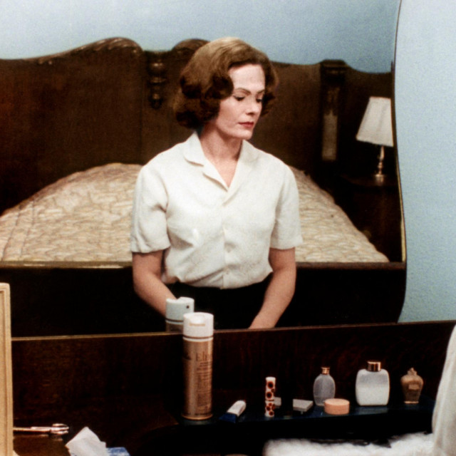 &lt;p&gt;Jeanne Dielman 23 rue du commerce&lt;br&gt;
Jeanne Dielman 23 quai du commerce 1080 Bruxelles&lt;br&gt;
1975&lt;br&gt;
Real Chantal Akerman&lt;br&gt;
Delphine Seyrig&lt;br&gt;
Collection Christophel © Paradise films/Unite trois,Image: 637989987, License: Rights-managed, Restrictions: Restricted to editorial use related to the film or the individuals involved (producers, directors, authors, actors, etc.)&lt;br&gt;
The rights of publicity of any person depicted in the photos are not granted&lt;br&gt;
Mandatory credit of the film company and photographer, Model Release: no, Credit line: Paradise films/Unite trois/AFP/Profimedia&lt;/p&gt;