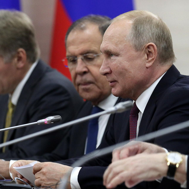 &lt;p&gt;Dmitrij Peskov, Sergej Lavrov i Vladimir Putin&lt;/p&gt;