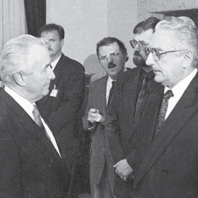 &lt;p&gt;Ante Marković, posljednji premijer Jugoslavije, i prvi hrvatski predsjednik Franjo Tuđman&lt;/p&gt;
