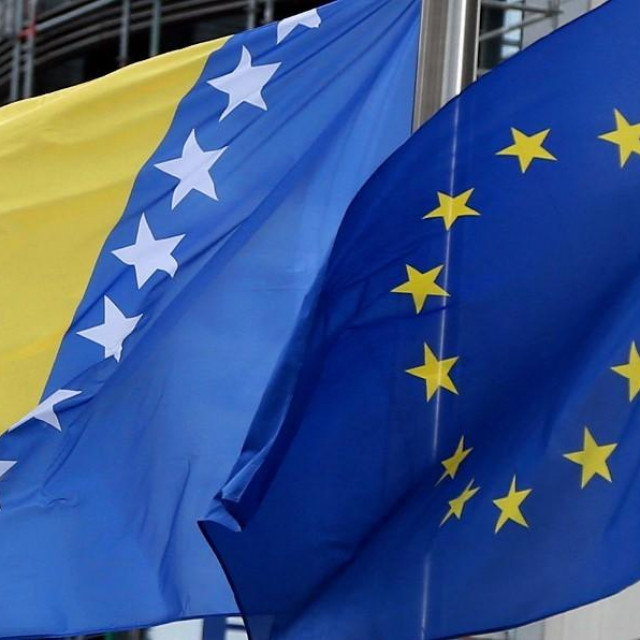 Zastave BiH i Europske unije