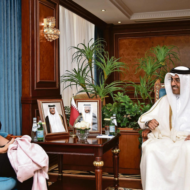 &lt;p&gt;Eva Kailí u razgovoru s ministrom rada Alijem bin Samih al-Marijem u Dohi krajem listopada&lt;/p&gt;