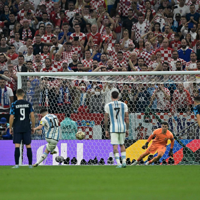 &lt;p&gt;Lionel Messi s bijele točke zabija za vodstvo Argentine protiv Hrvatske&lt;/p&gt;