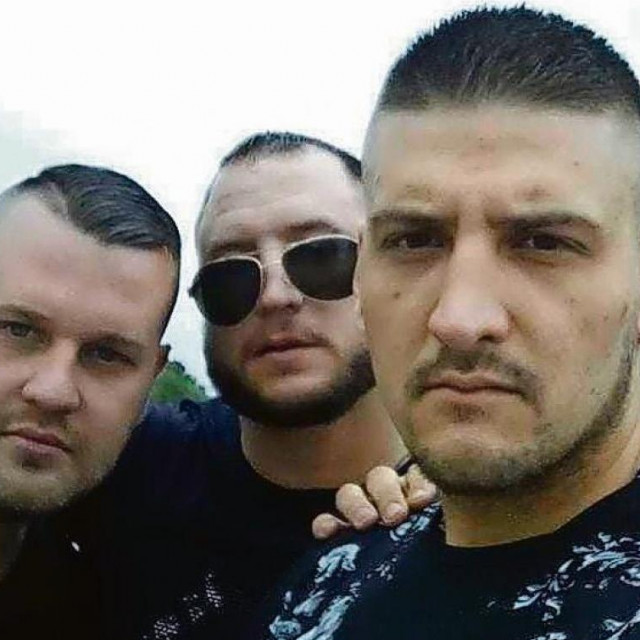 &lt;p&gt;Prvooptuženi Viktor Milaković (u prvom planu) na Facebooku je često objavljivao fotografije sa svojim dečkima, od kojih su neki, kao Leo Zdenjak (krajnji lijevo), također završili iza rešetaka&lt;/p&gt;